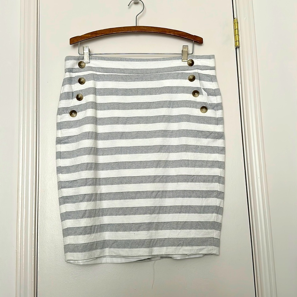 Ann Taylor Loft Grey and White stripped skirt